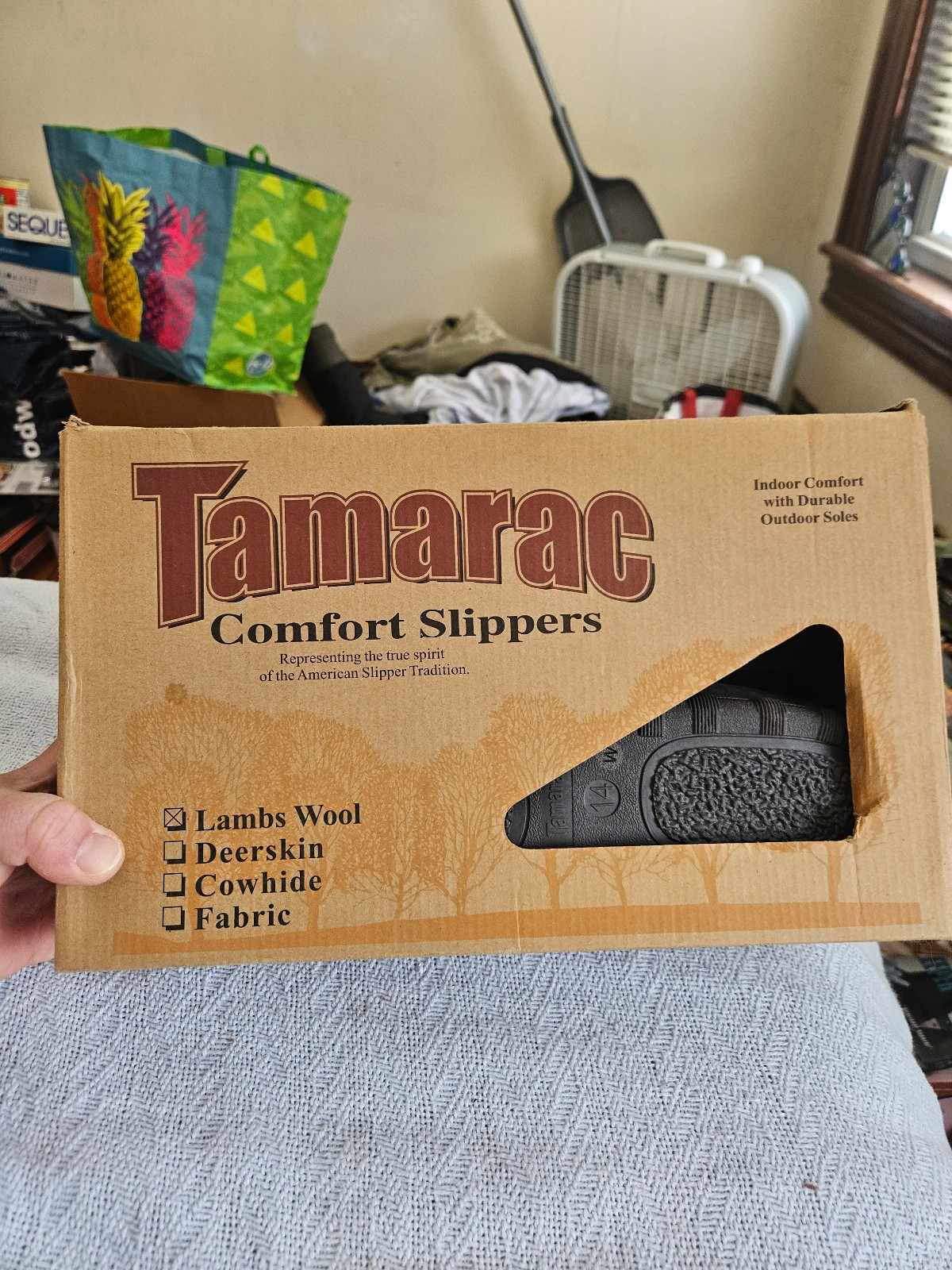 NEW in Box Tamarac Comfort Slippers Lambs Wool Men's Brown 14m