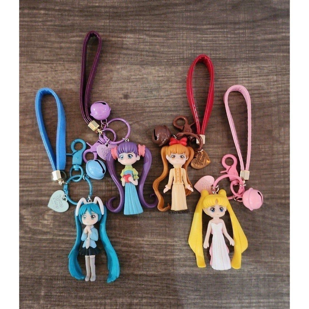 Mezzo Piano▪︎ Anime Sailor Moon & Hatsune Miku Keychains set of 4