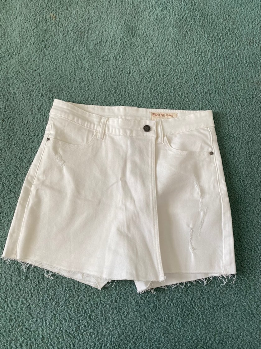 womens shorts