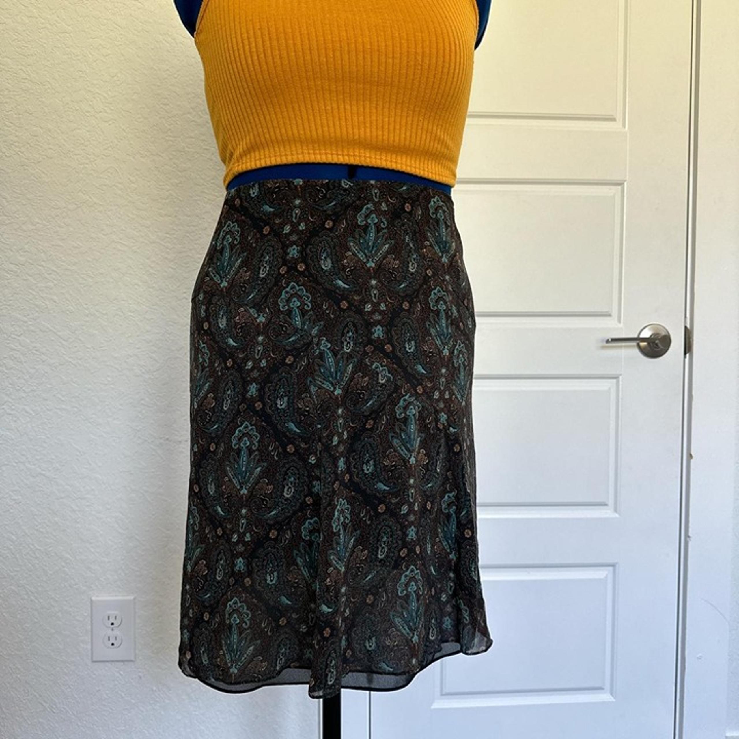 Nine West midi skirt