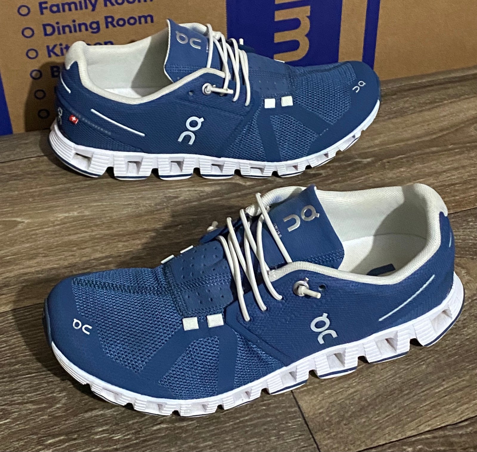On Cloud 5 Womens Blue Running Walking Sneaker Athletic 19.4026 size 8 women