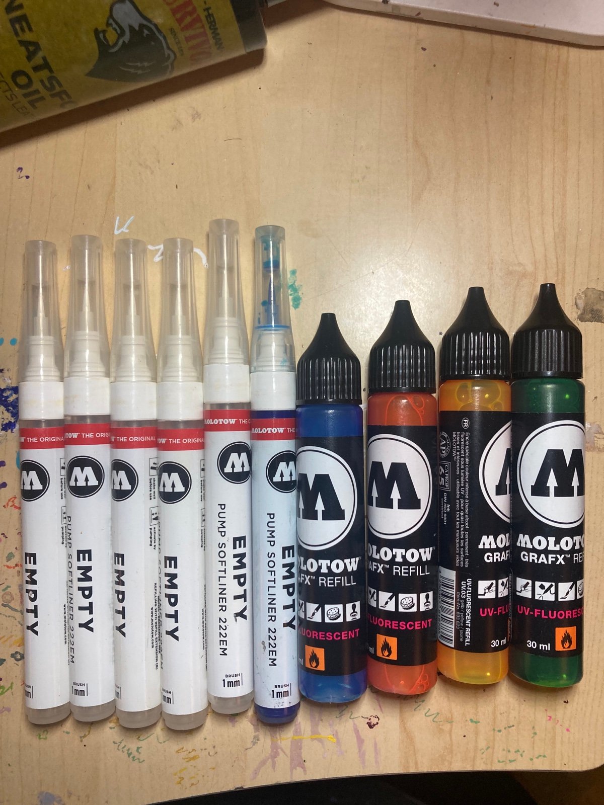 Molotow pump Softliners and Grafx uv refills
