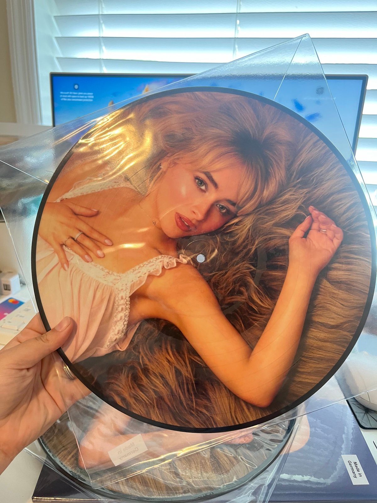 Sabrina carpenter short n sweer pitcure disc vinyl