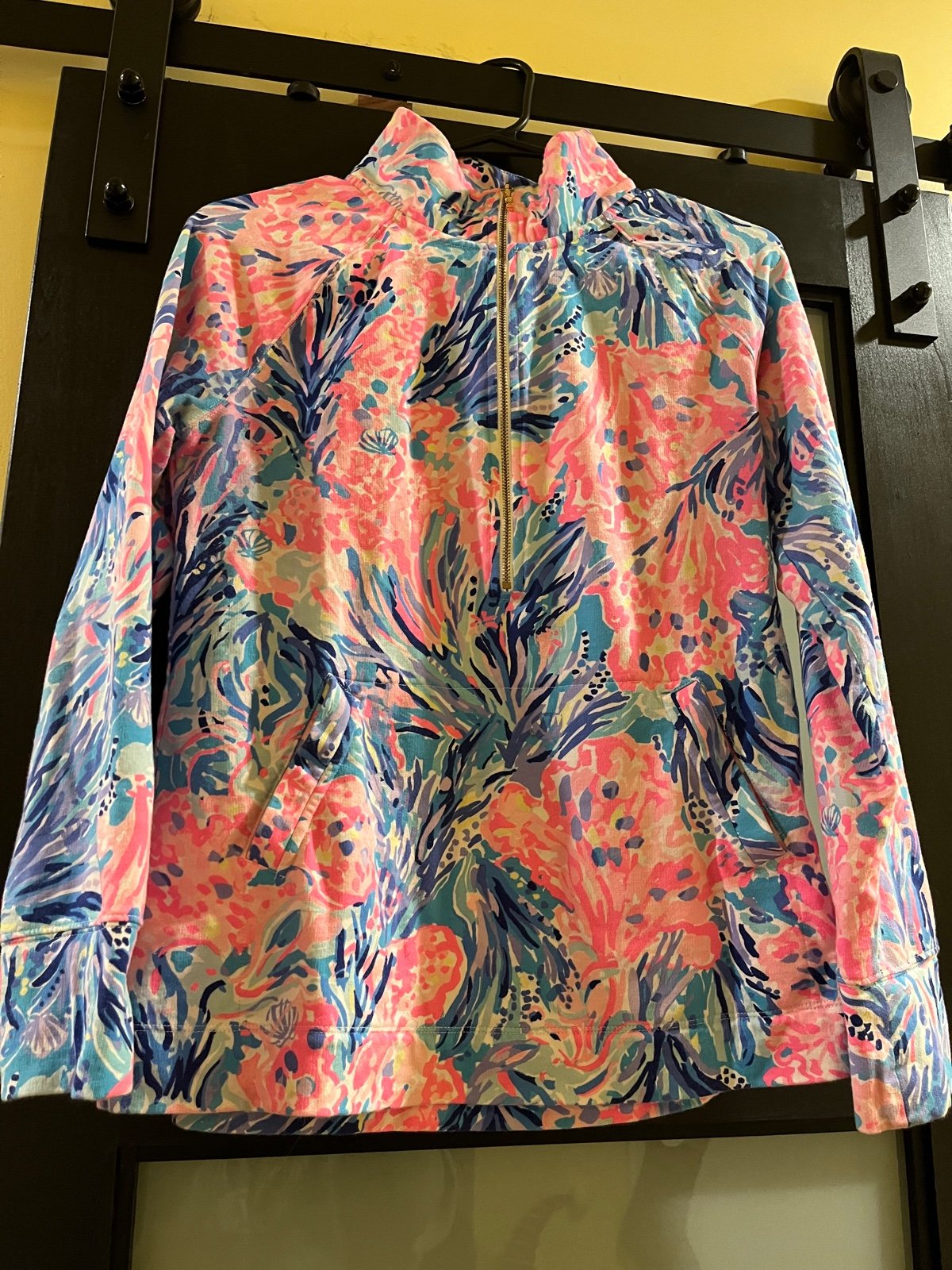 Size small Lilly Pulitzer skipper popover
