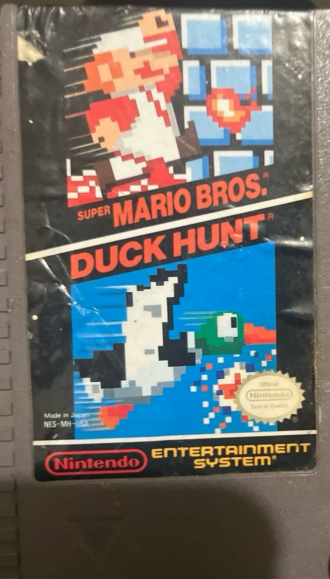 Super Mario/Duck Hunt Nintendo Game 1985