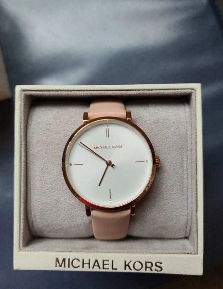Michael Kors watch Pink like new