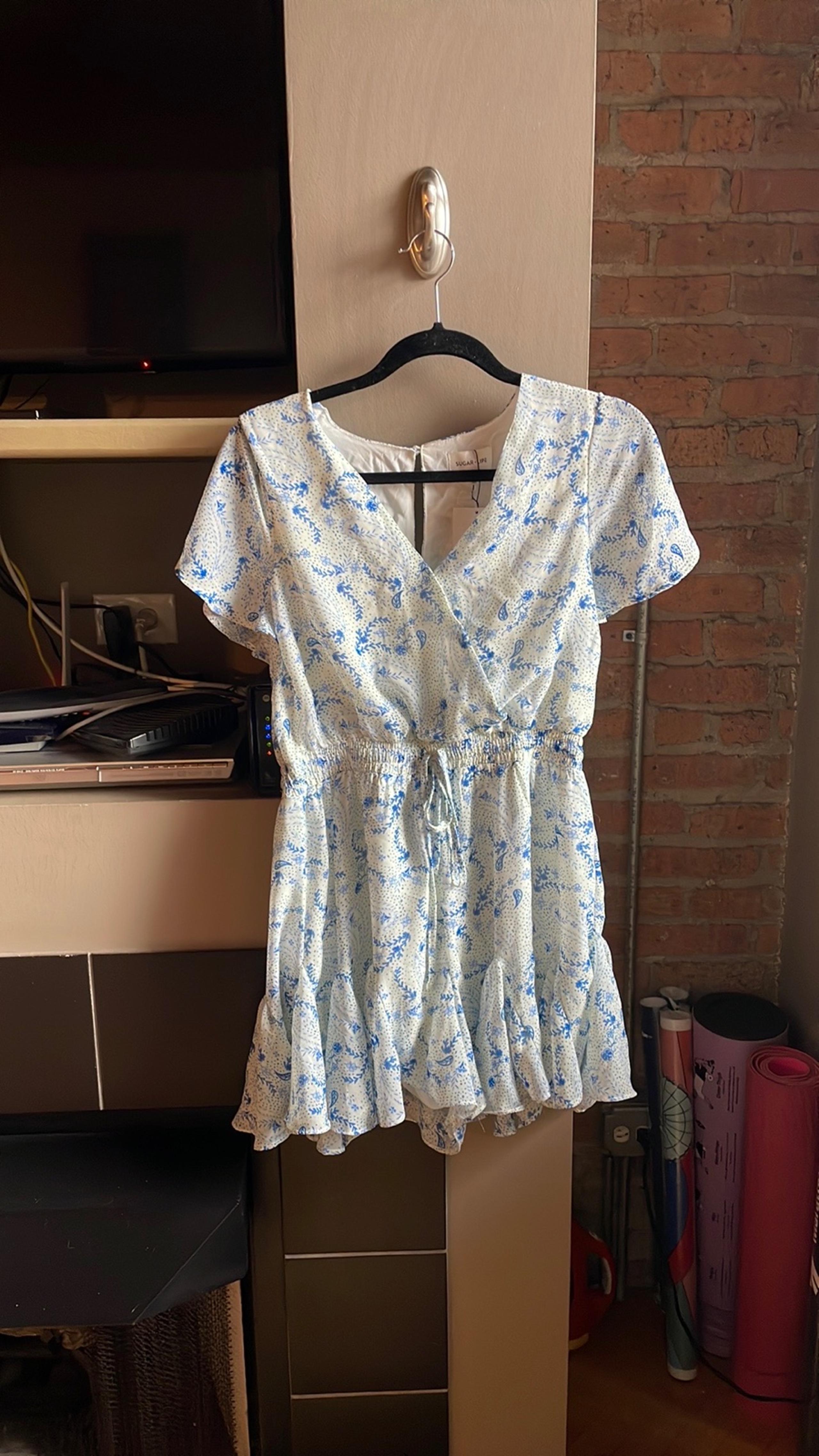 Sugar + Lips Paisley Romper Sz M NWT