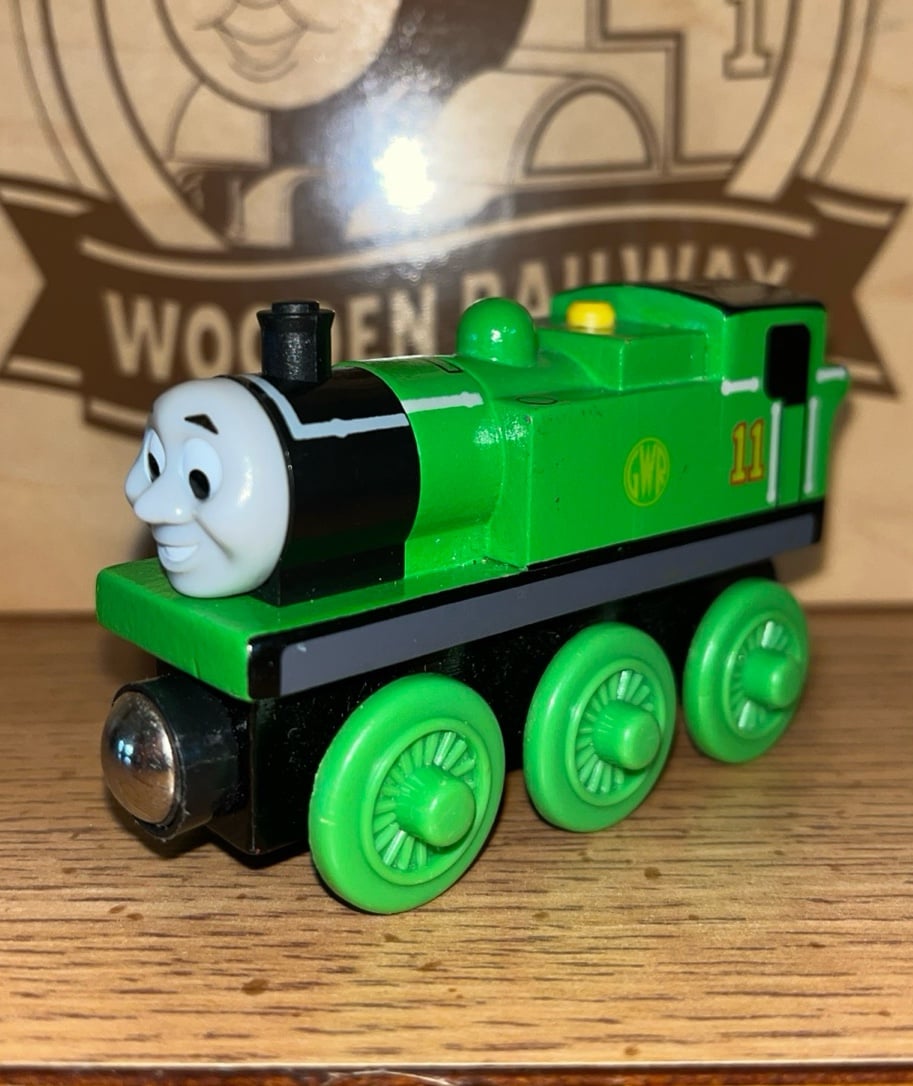OLIVER ! THOMAS FRIENDS WOODEN RAILWAY TRAIN 2003 CGI FACE #11 GWR EXCELLENT