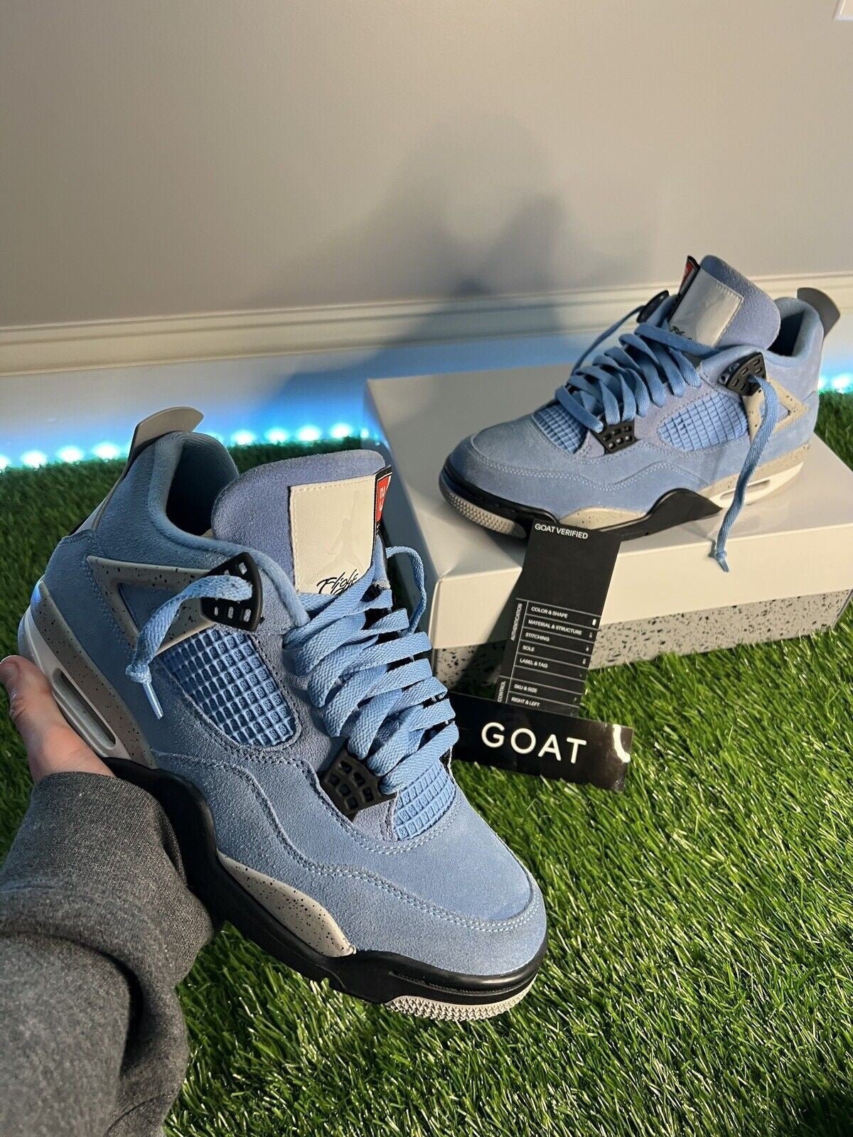 Jordan 4 blue university