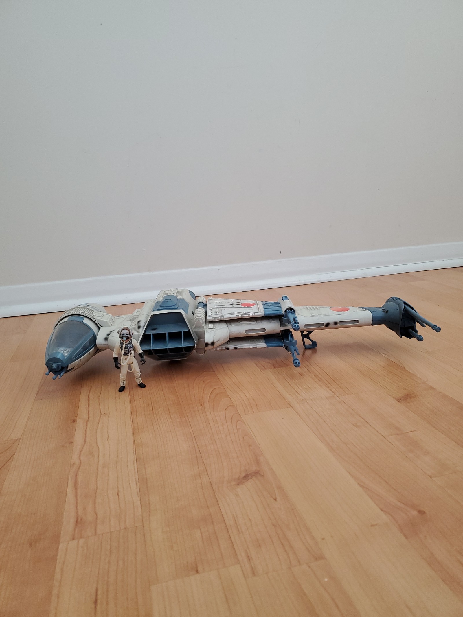 Vintage 2001 Power of the Jedi B-Wing fighter with pilot from Return of the Jedi