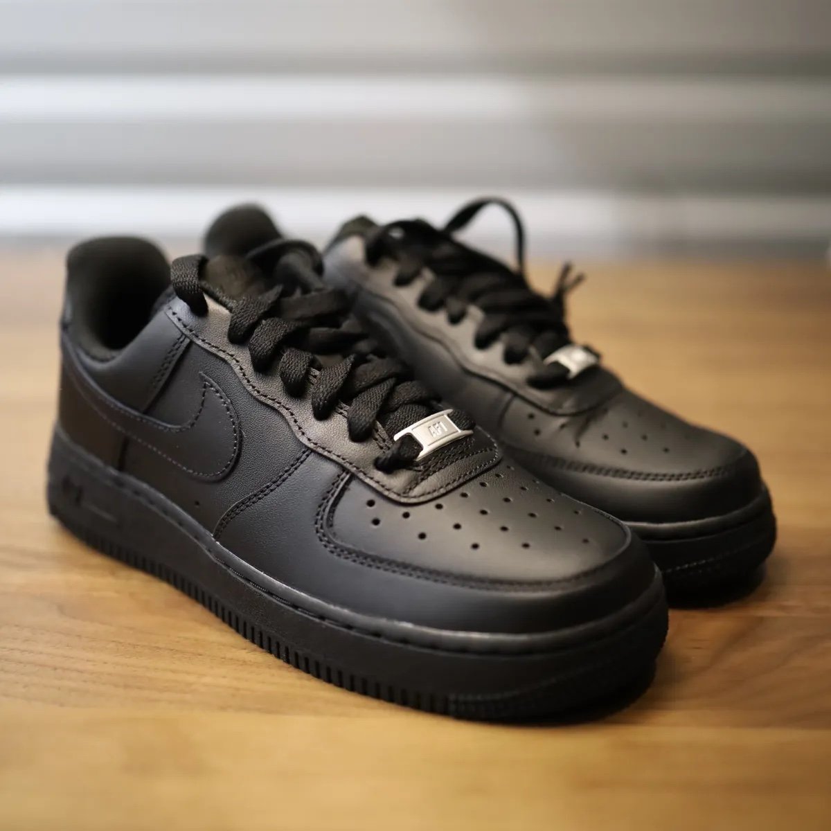 Air Force 1 size 5y-black