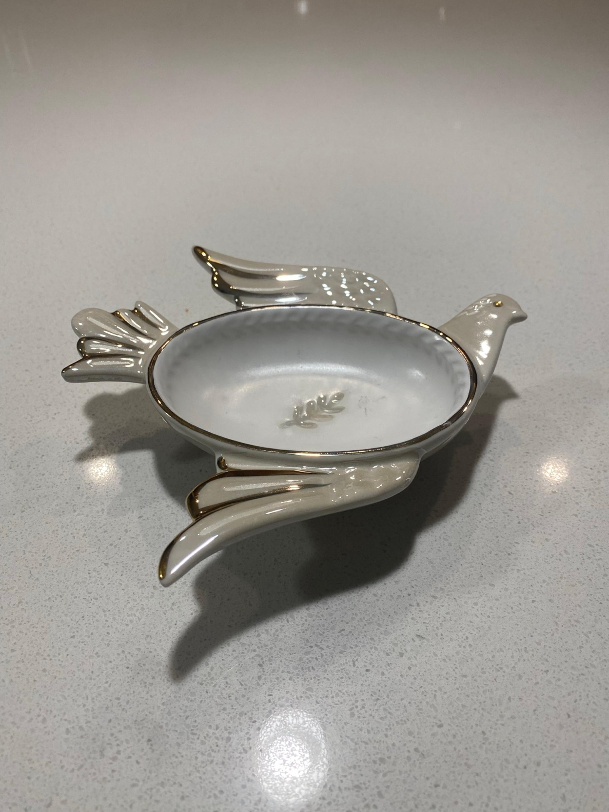 Anthropologie Iridescent Ceramic White Dove W/Gilded Trim Trinket Dish
