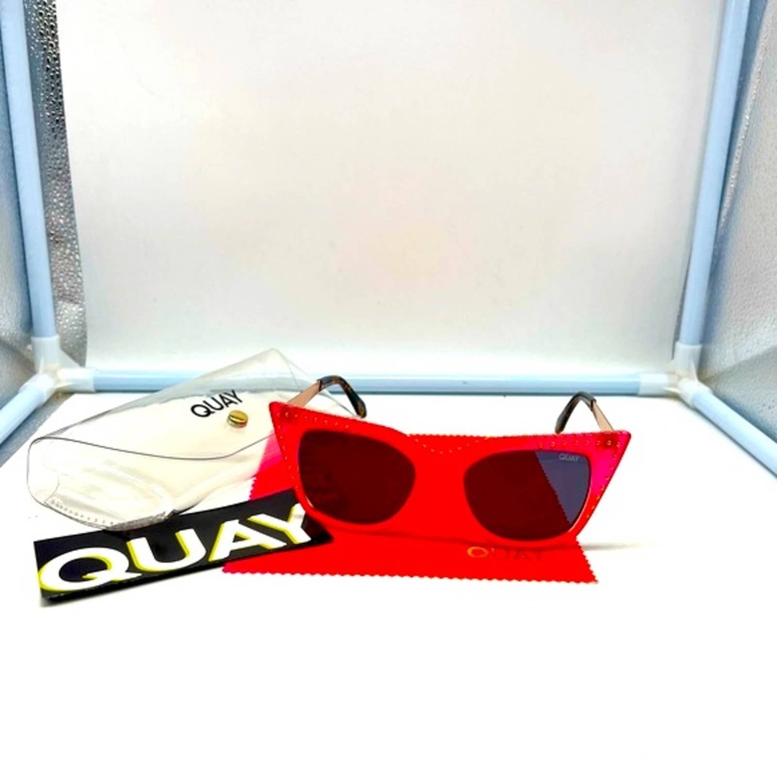 NEW QUAY AUSTRALIA Harper studded multicolored/black style 49786 sunglas…
