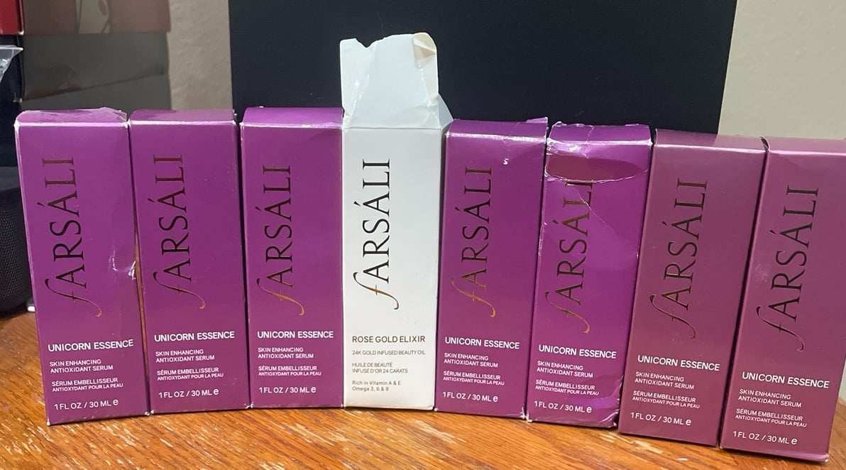 Farsali 7 Unicorn Essence and 1 Rose Gold Elixir as pictured