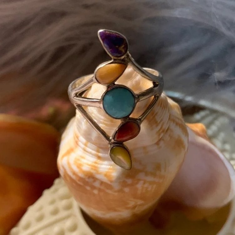 VINTAGE RING - Sterling Silver W/5 Natural Stones