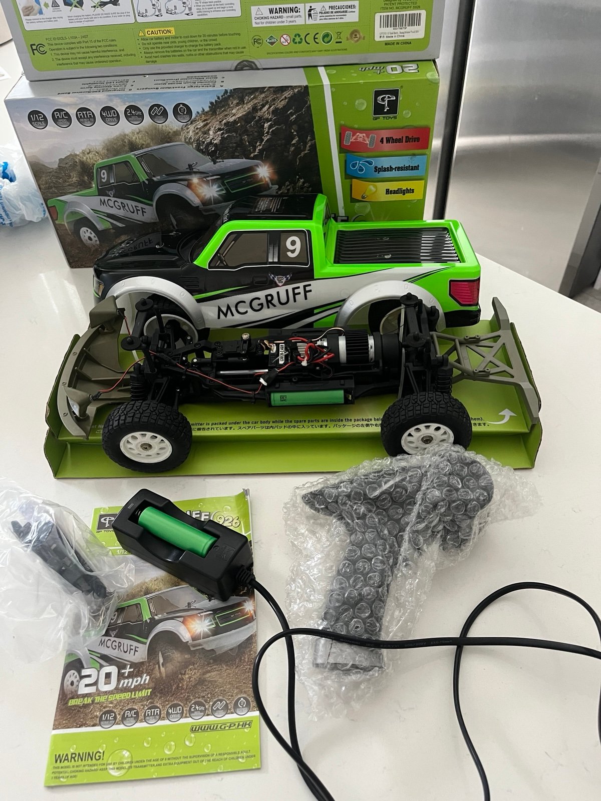 BRAND NEW! Mcgruf 926 green truck rc kit