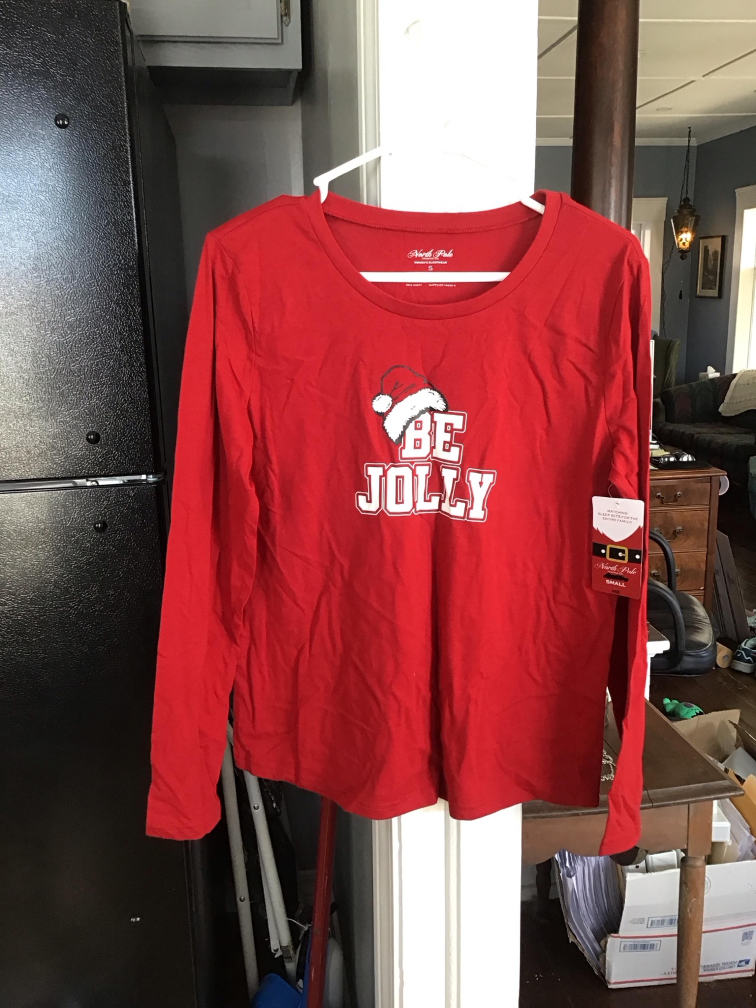Women’s North Pole from JCPenney holiday sleep shirt, new, small, jolly