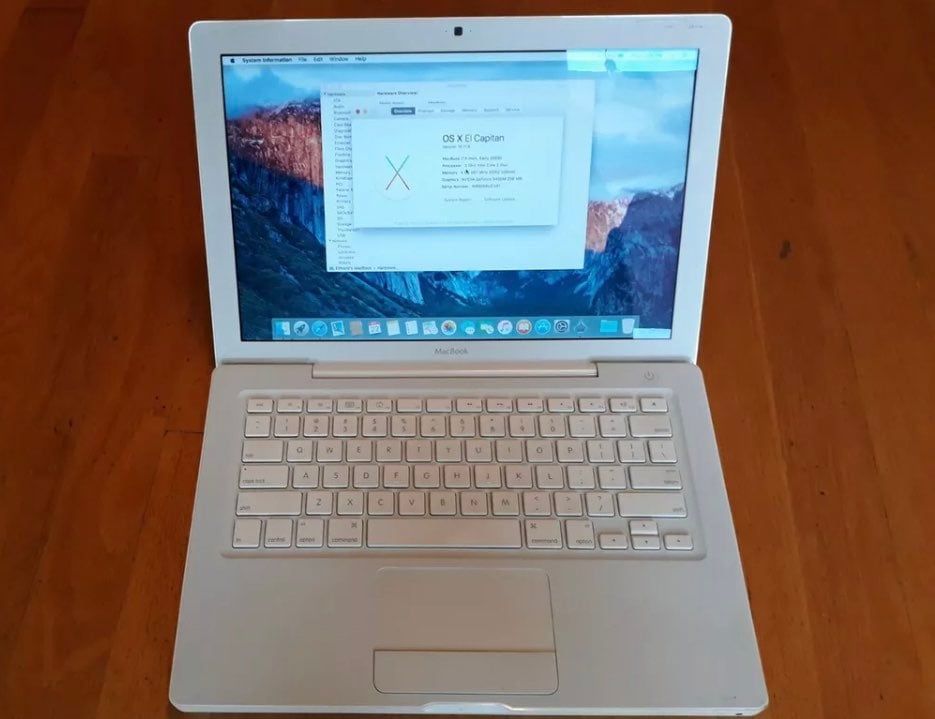 Macbook apple laptop