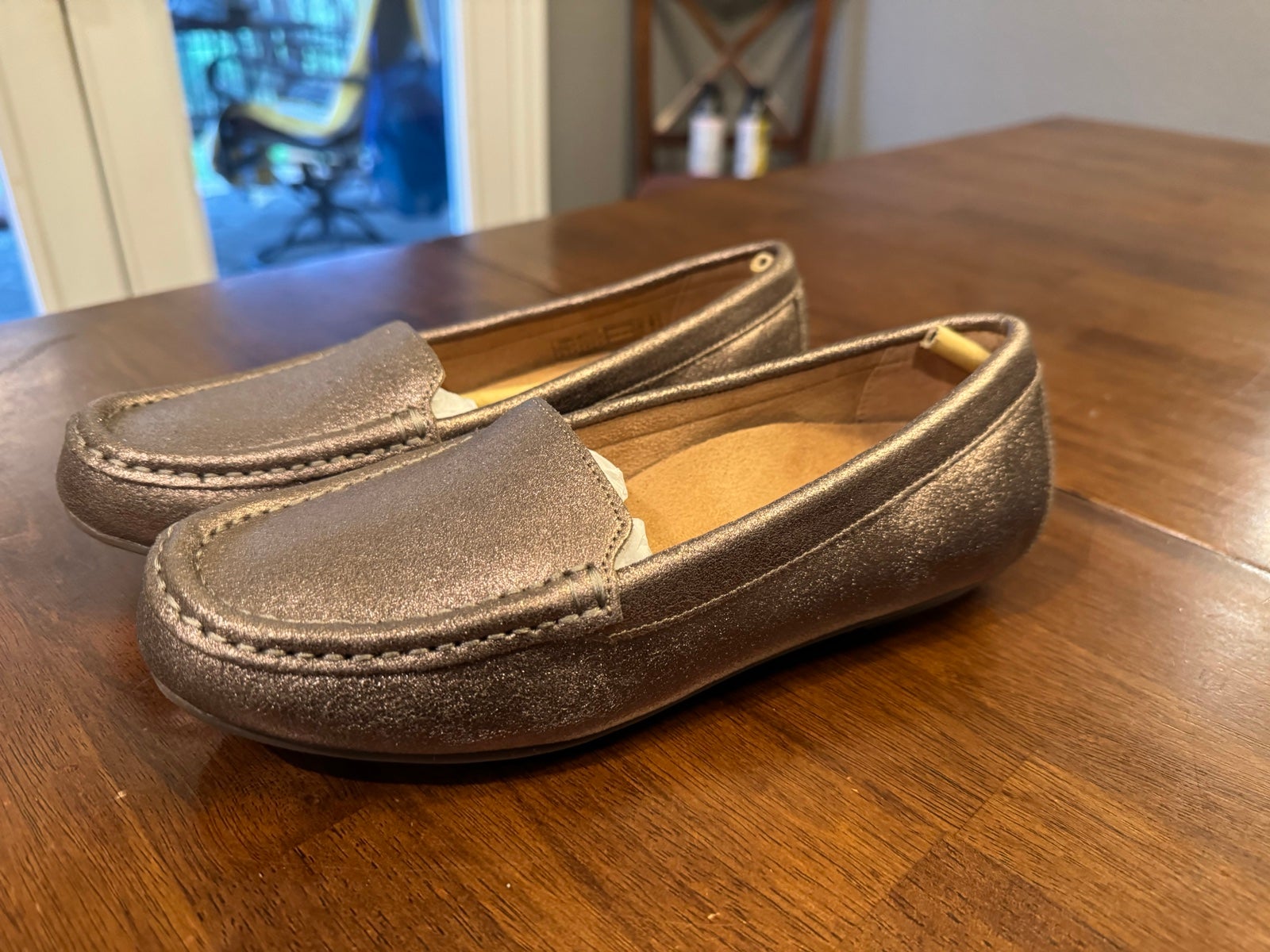 Vionic Chill Debbie Loafer sz 6