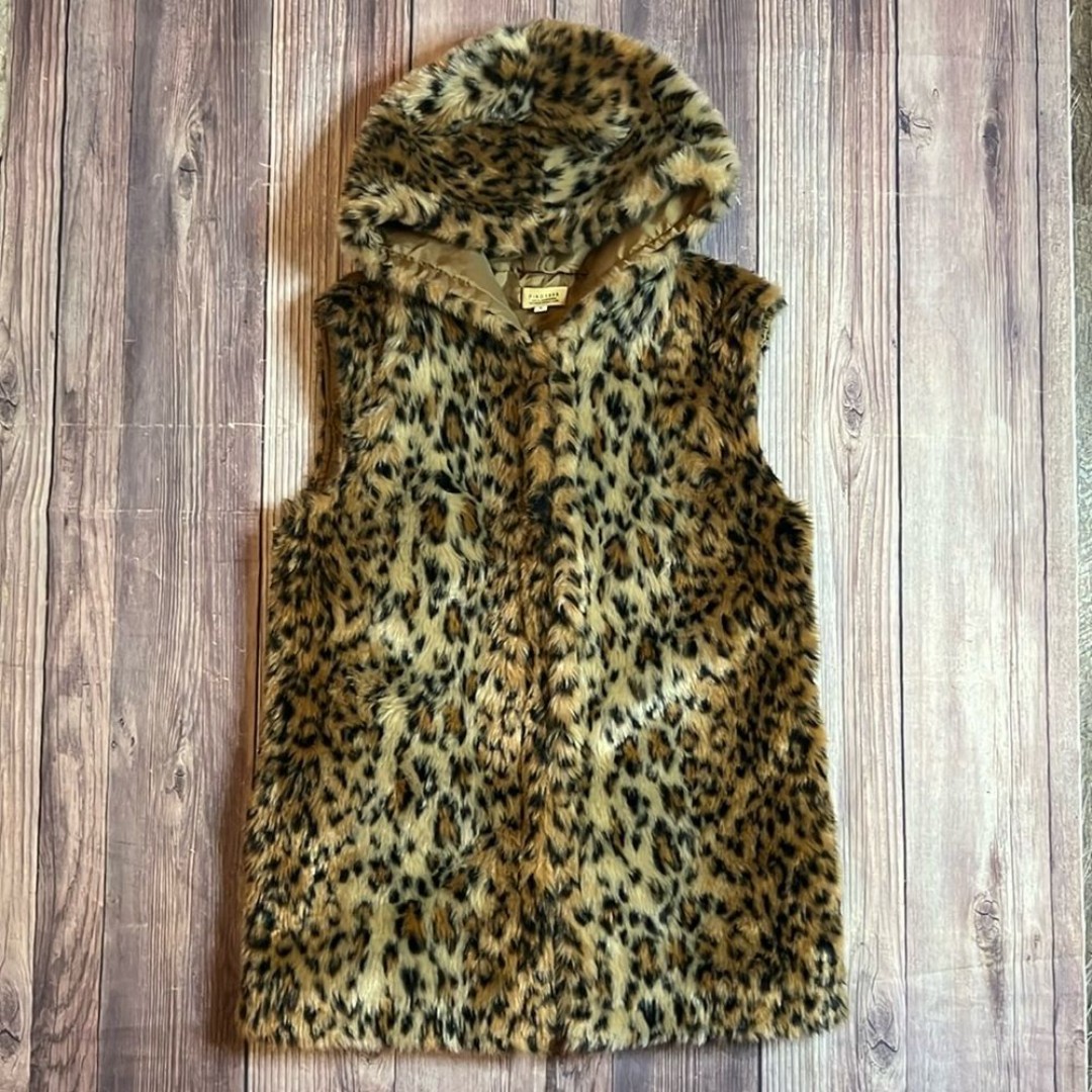 Piko 1988 Women’s Small Leopard Print Faux Fur Sleeveless Vest Winter Warm