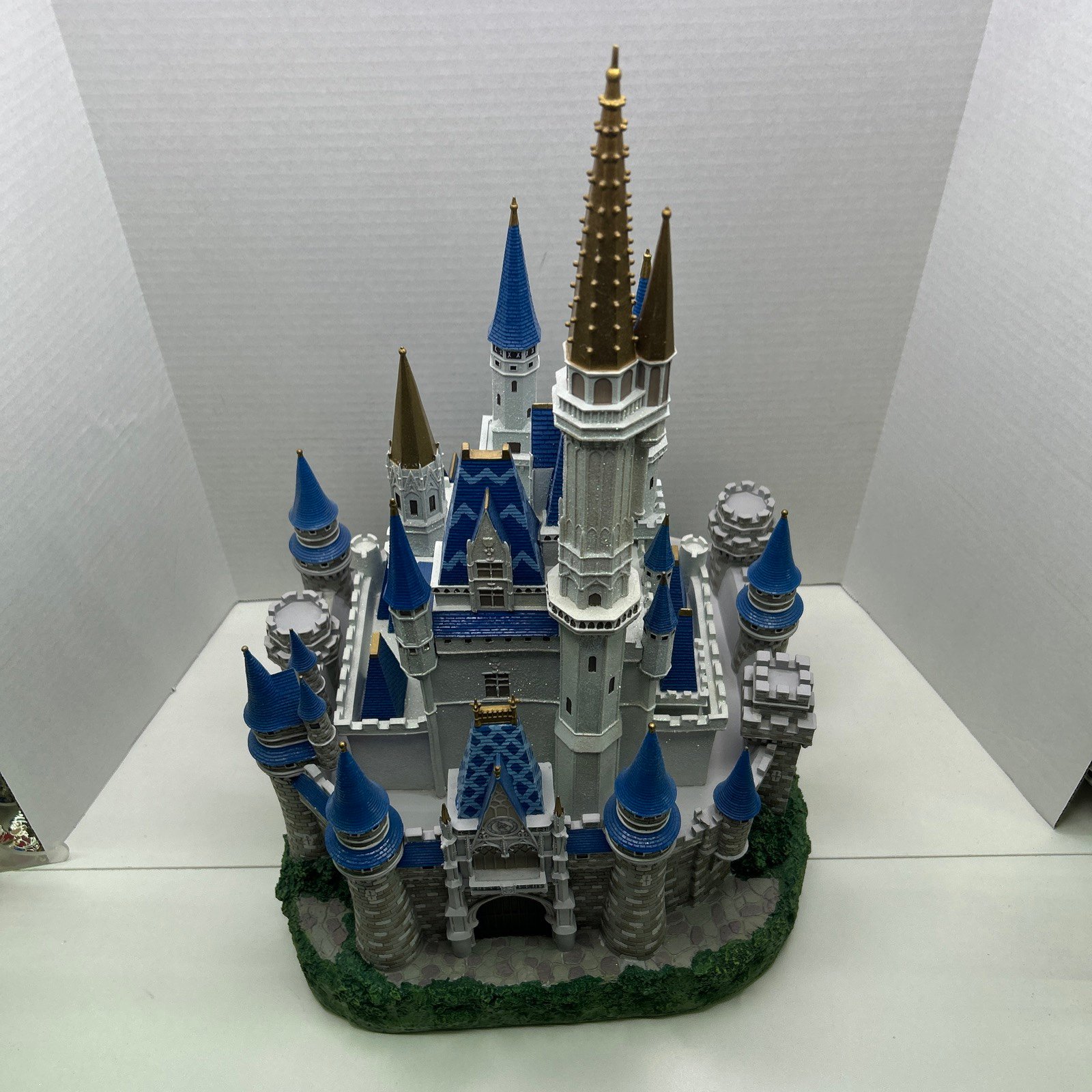 Disney Big Fig Figure - Cinderella's Castle NO BOX