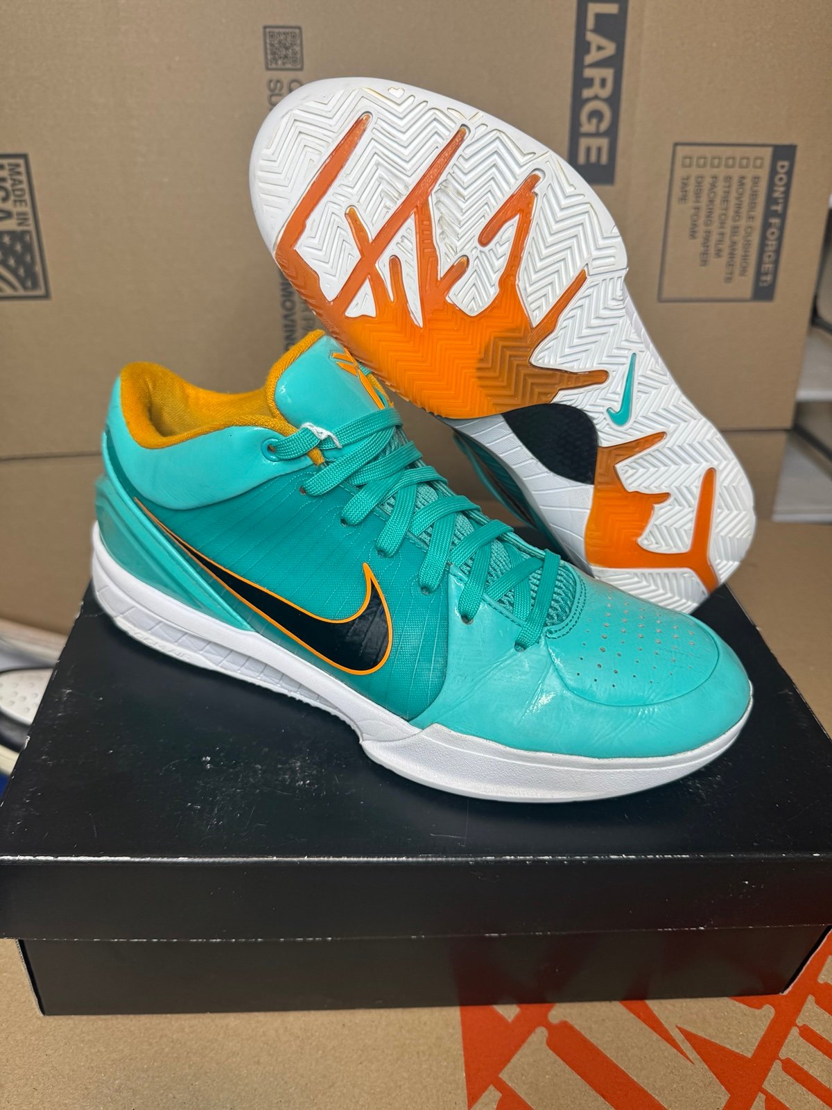 Nike Kobe 4 proto Undefeated San Antonio Spurs sz10M