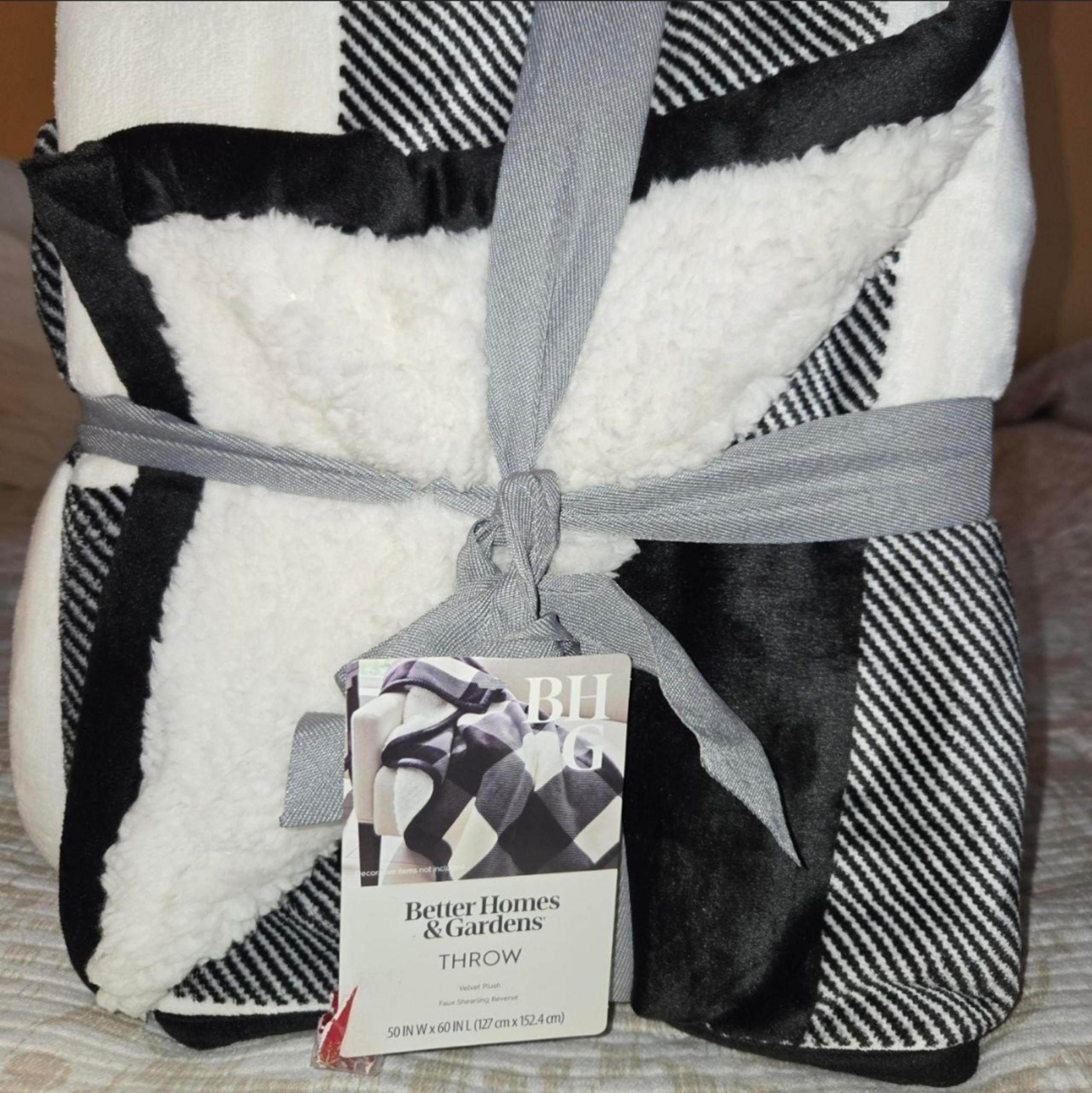 Black & White Buffalo Plaid Throw Blanket 
#homedecor #cozyvibes #plaidperf