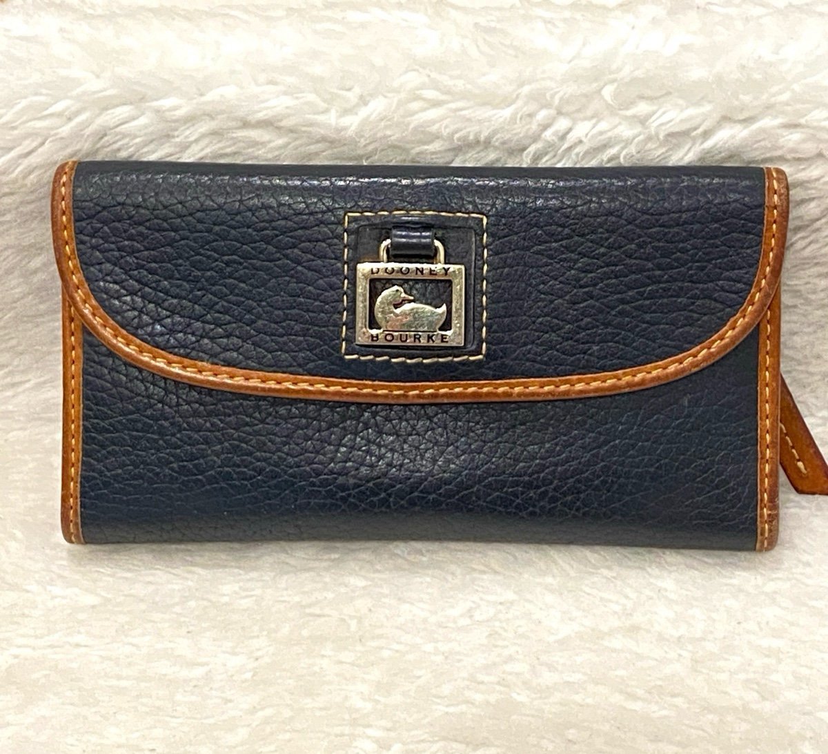 Vintage Dooney & Bourke Pebble Grain Continental Clutch Wallet