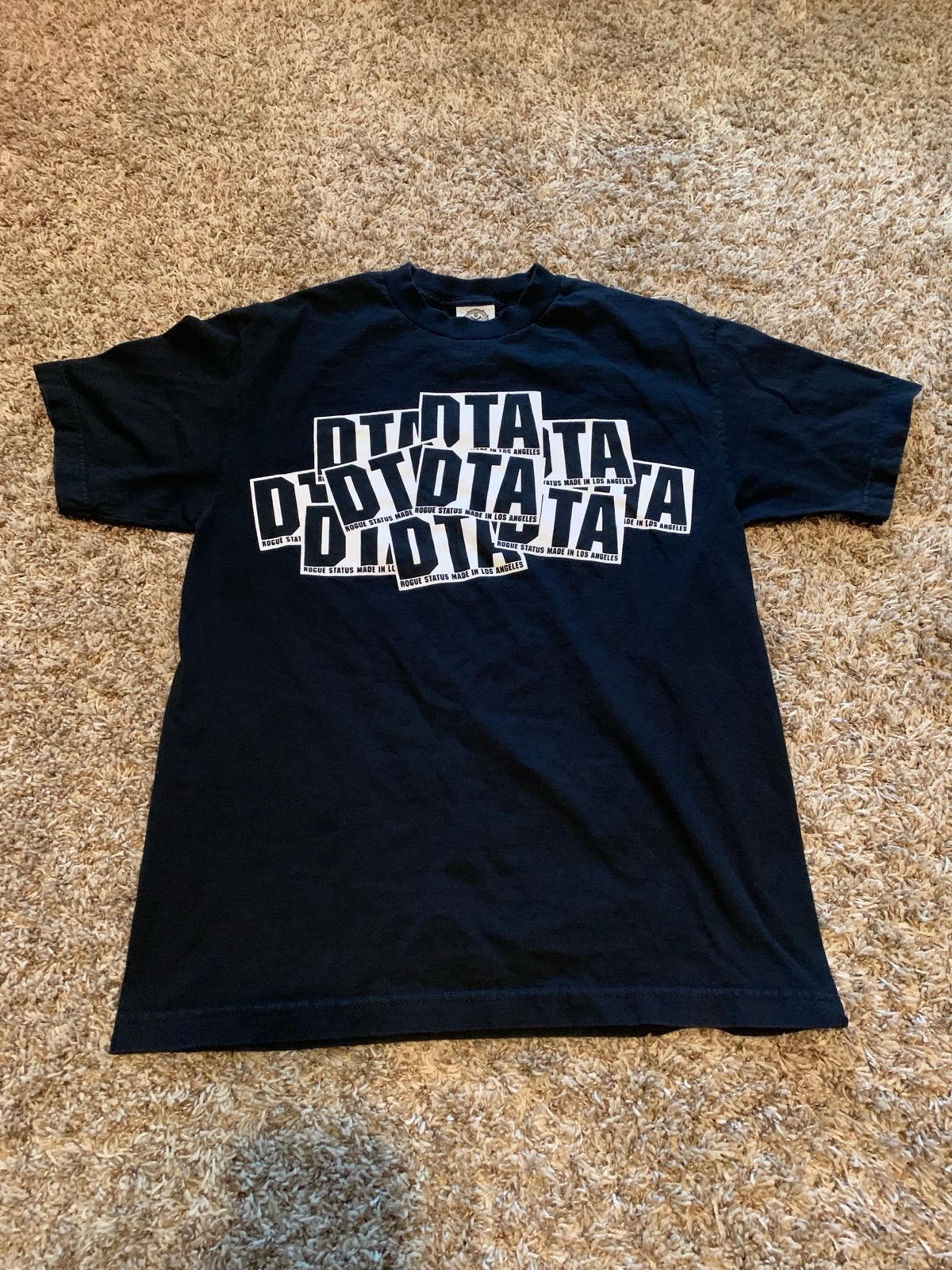 DTA rouge status slaps shirt size medium y2k