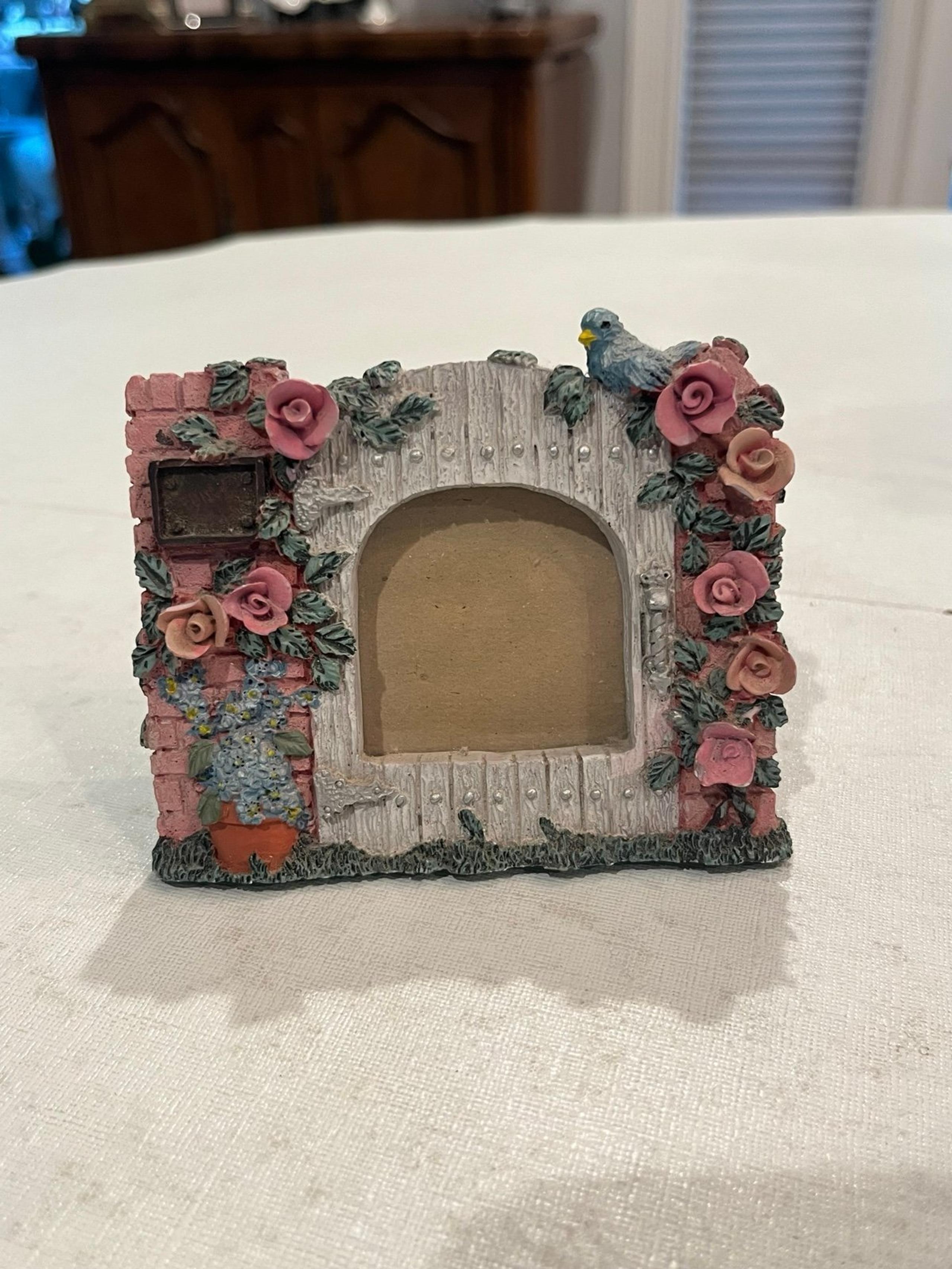 Vintage floral gate resin mini picture frame. So cottagecore!