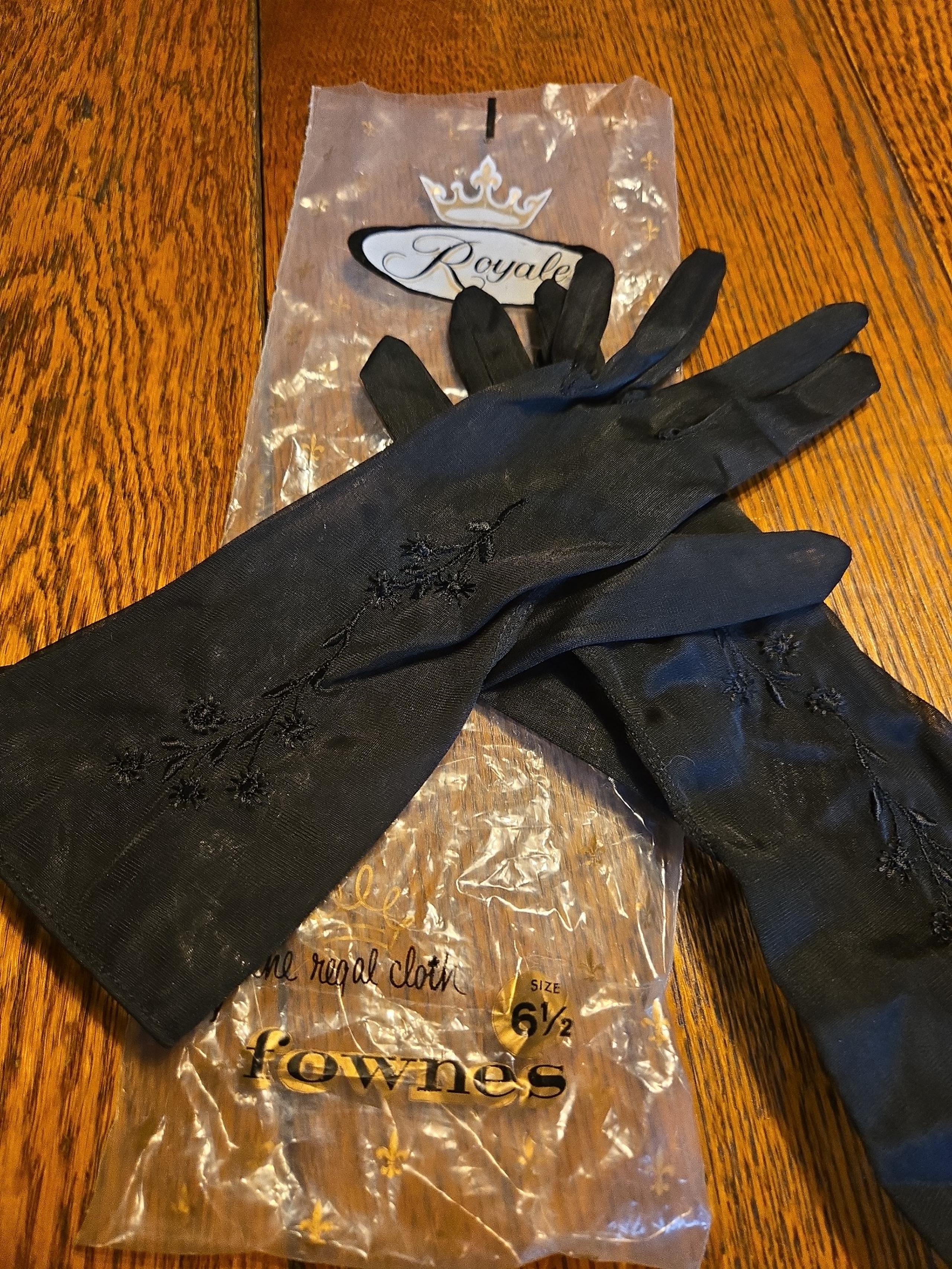 Women's vintage sheer gloves- Royale - The regal cloth - by Fownes