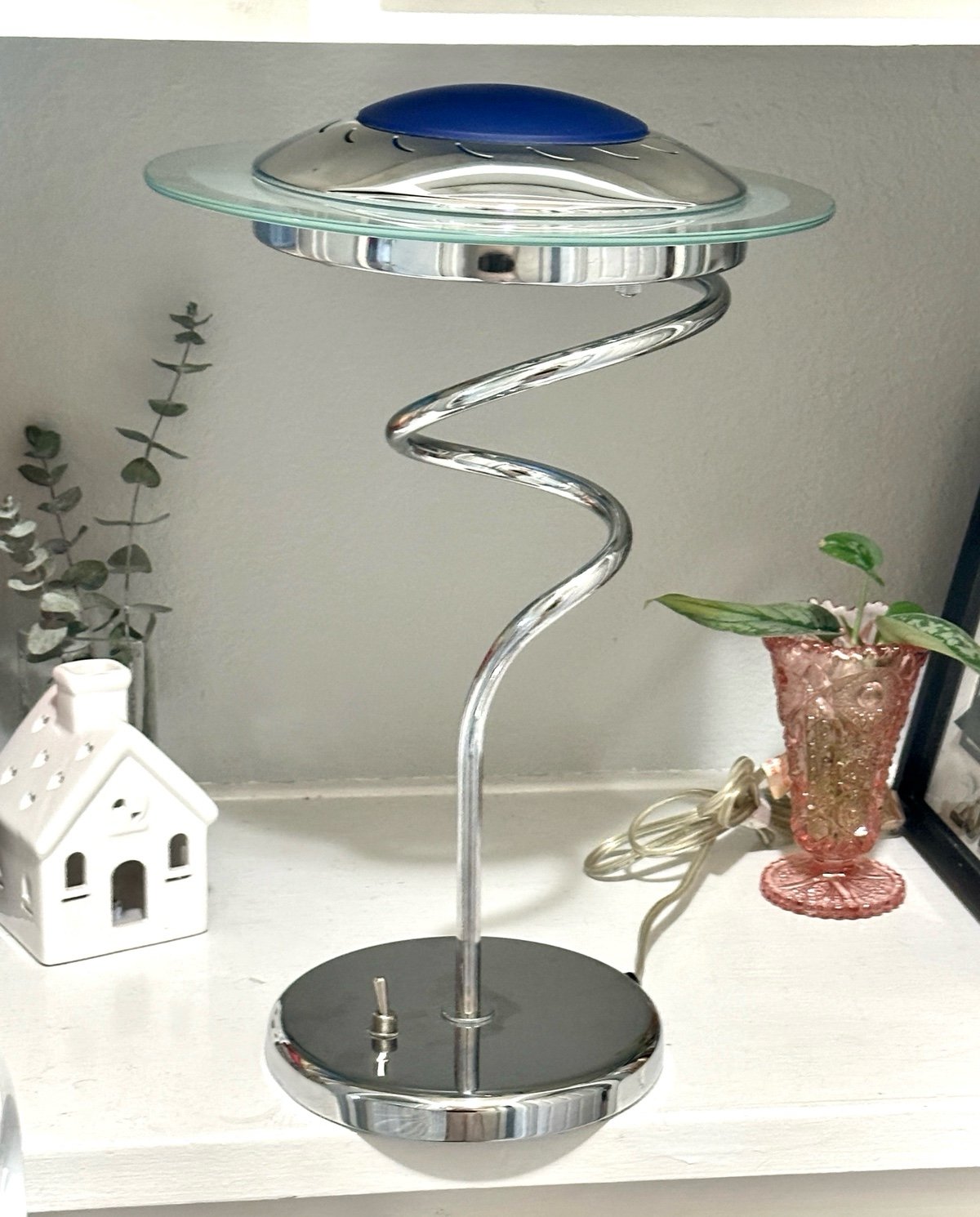 Vintage flying saucer spiral table lamp ufo lamp