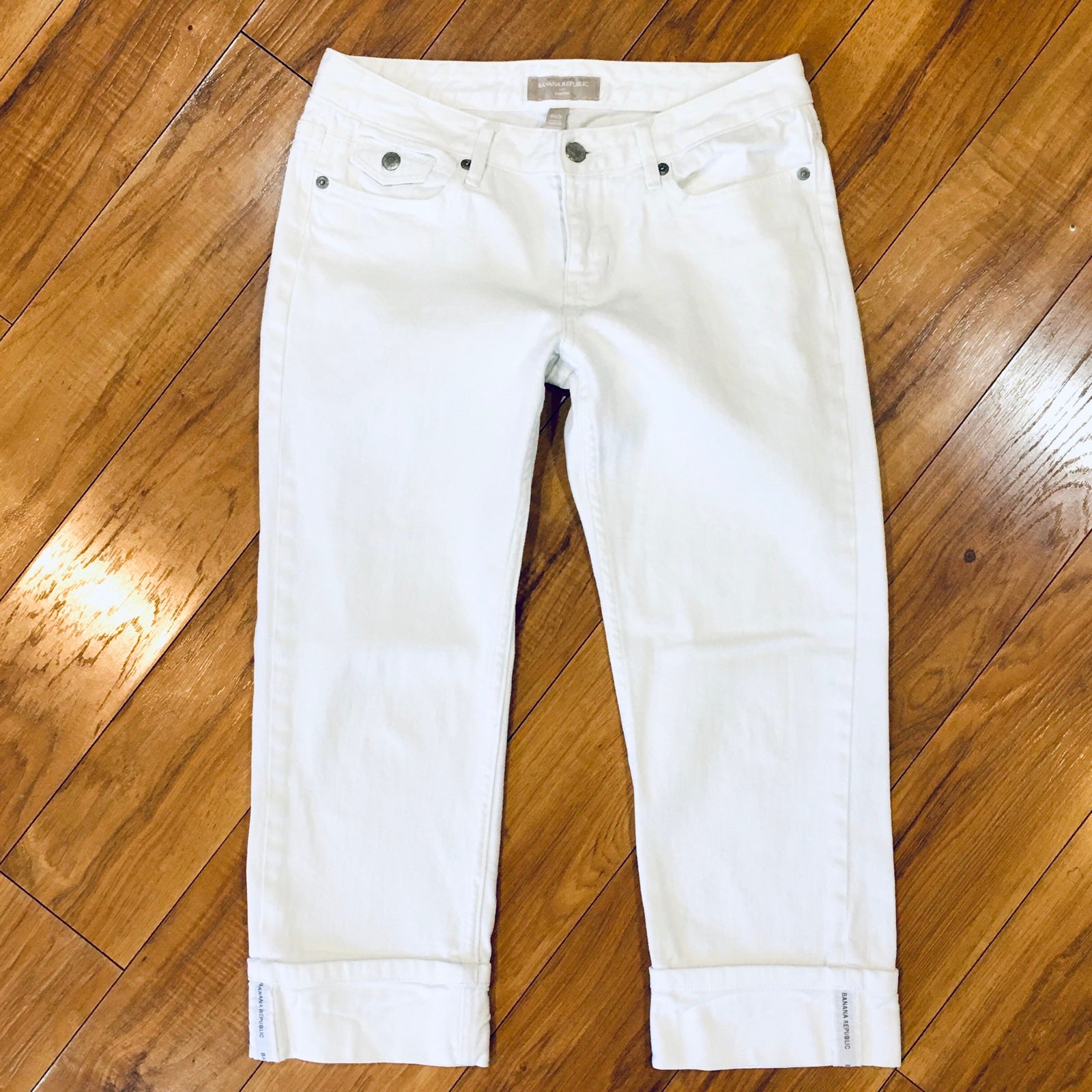 Banana Republic white crop denim jeans leg logo pockets new without tags stretch