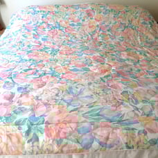 Vintage 1992 Gloria Vanderbilt Reversible Glorious Dream Full Comforter Pastel