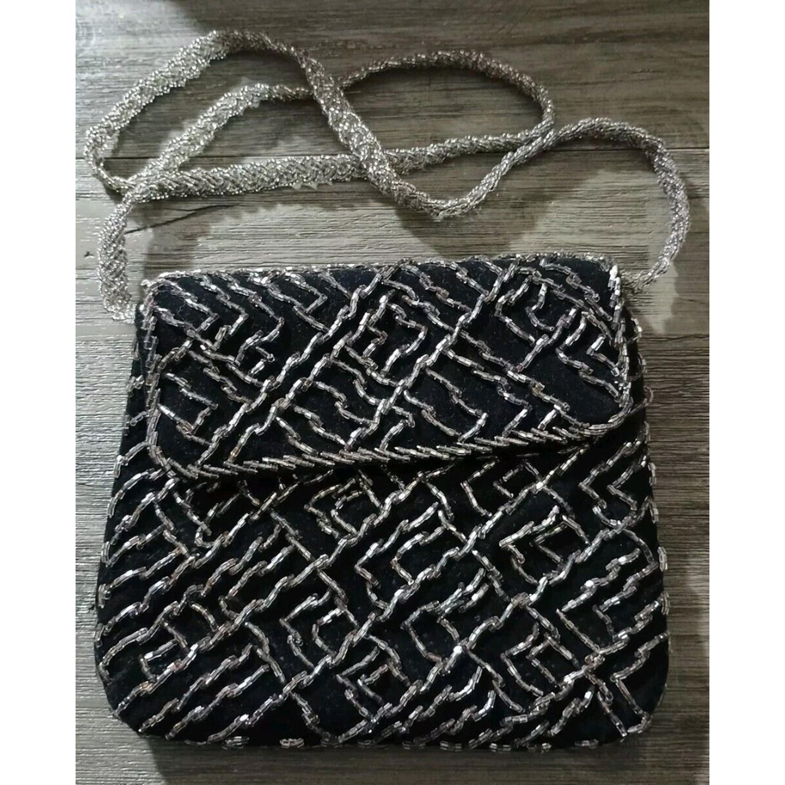 Walborg Silver Beaded Velvet Vintage Purse Beaded Strap