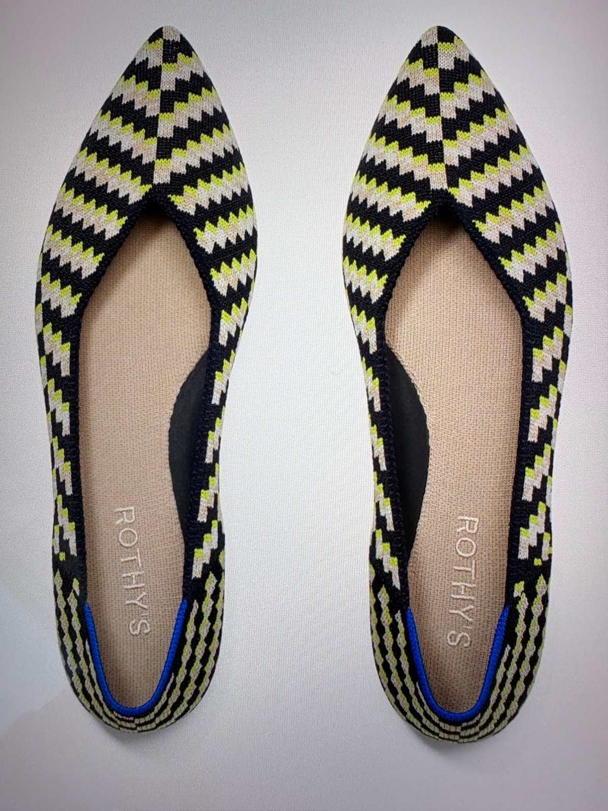 ROTHY’S THE POINT ll NEON NIGHTS FLATS