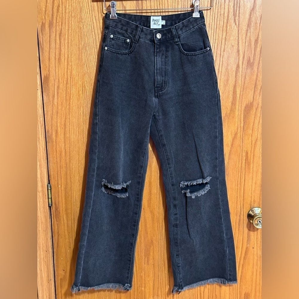 Princess Polly women's jeans sz 2 black distressed wide leg raw hem