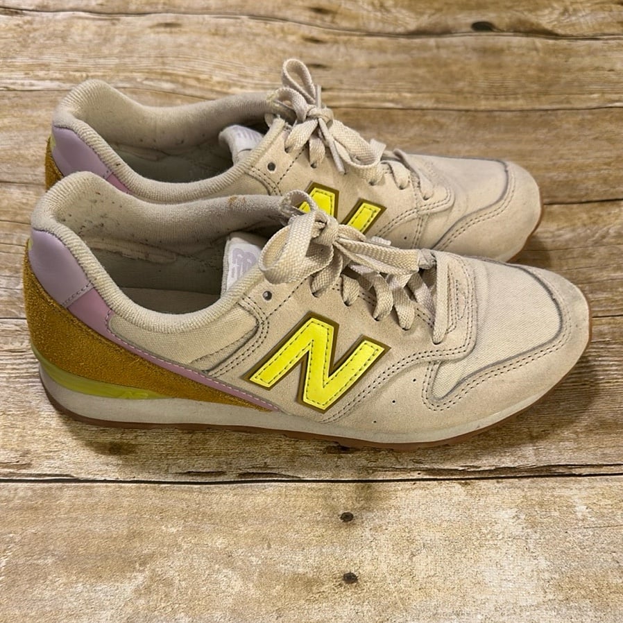 New Balance + J. Crew 696 Casual Shoes Women’s size 8