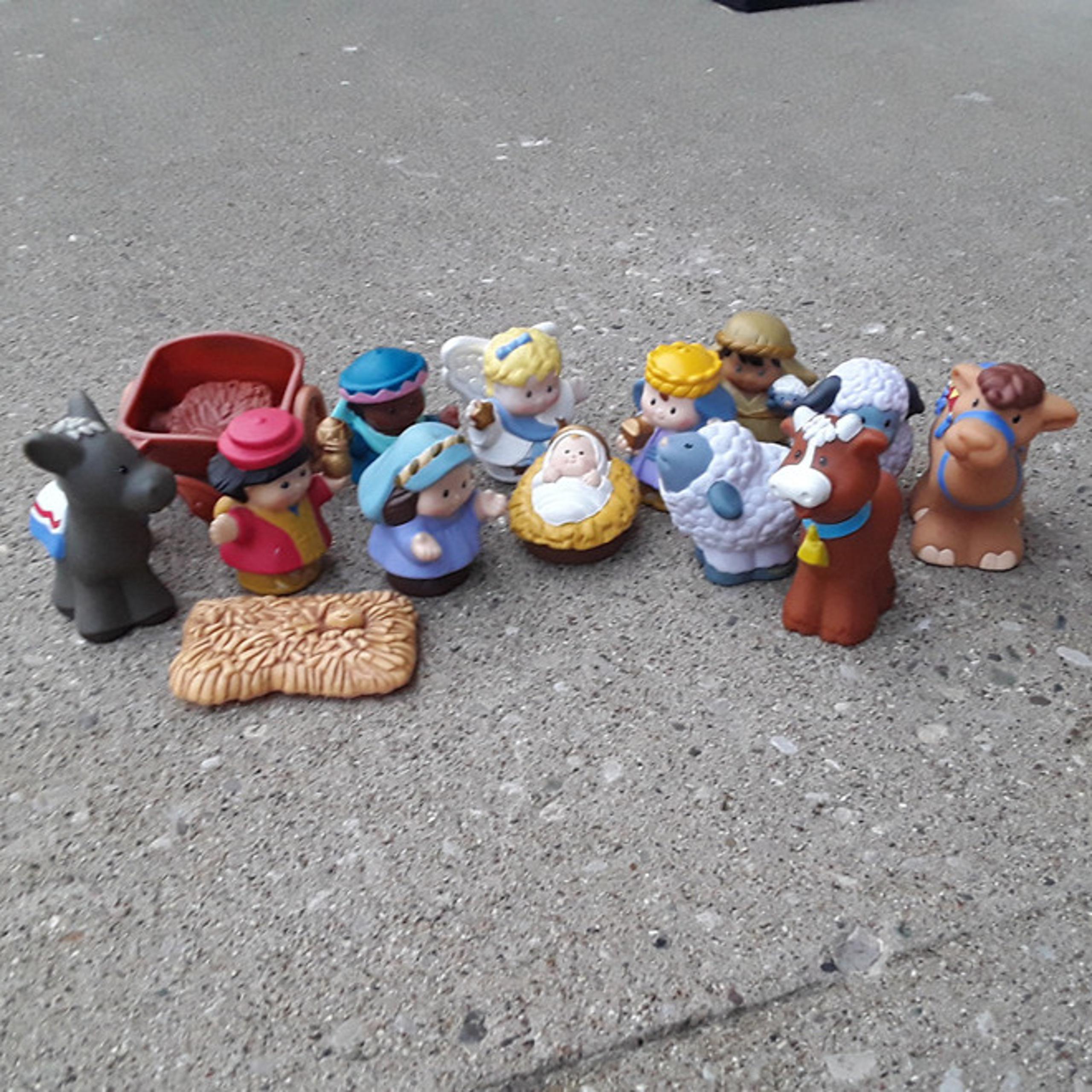 Little People Christmas Nativity Jesus Figures Animals Fisher Price 14 Piece LOT