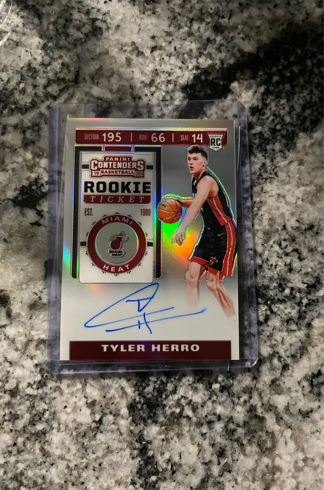 2019-20 Panini Contenders Tyler Herro Rookie Ticket Auto Premium RC