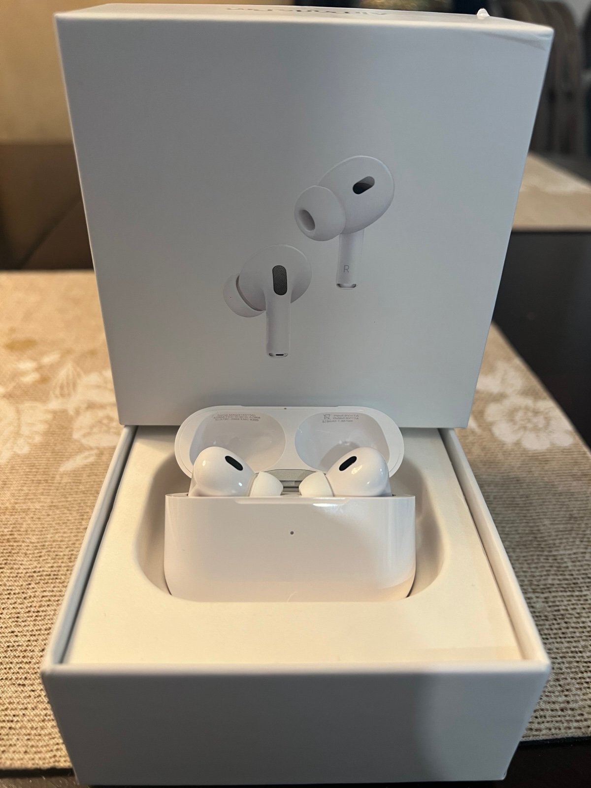Apple AirPods Pro 2nd Generation with Charging Case (usb-c)**brand new**