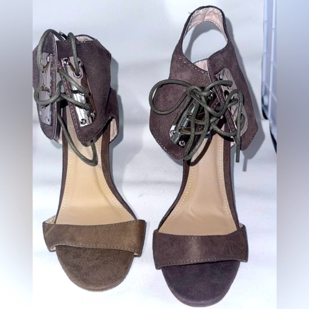 Cape Robbin Brown Heels