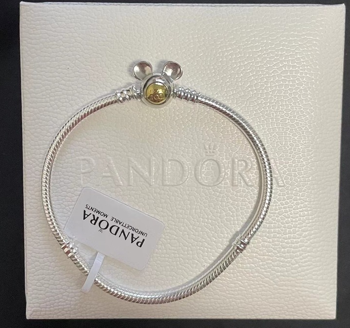 Disney Mickey 100th Anniversary Pandora Bracelet size 20 cm