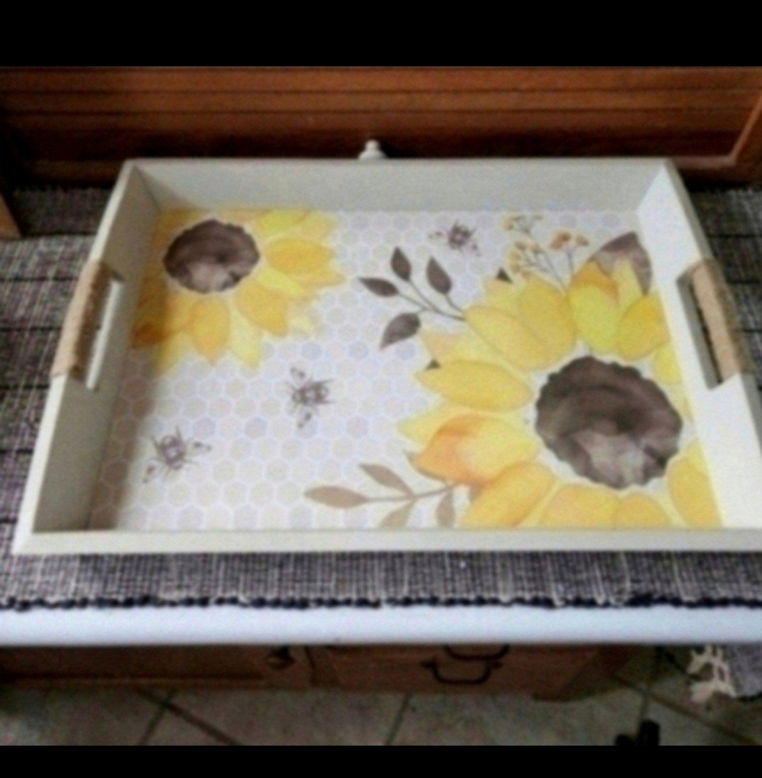 Farmhouse beautiful large fall sunflowers & bumblebee tray