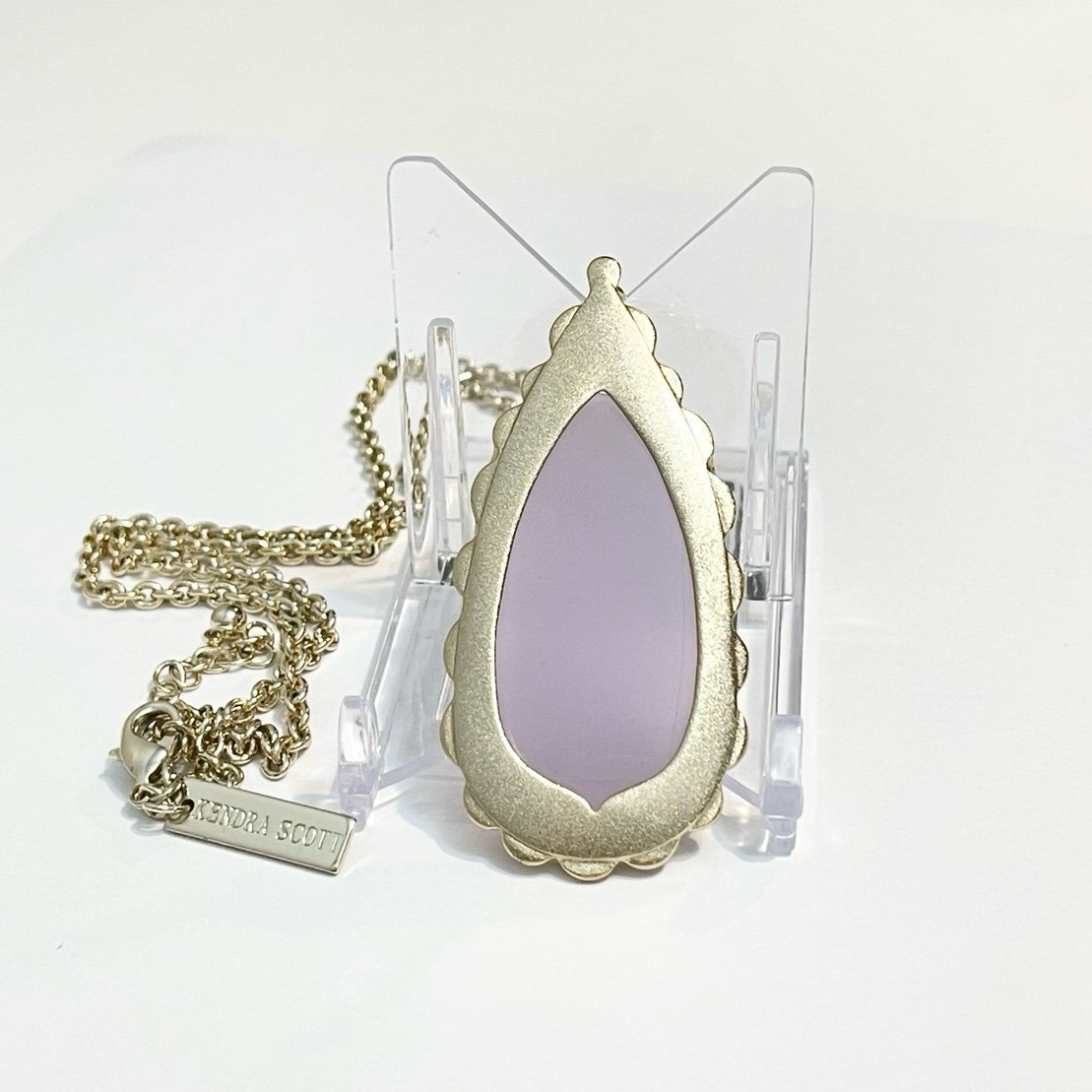 Kendra Scott Vintage Rosalie Gold Pendant Necklace in Lilac