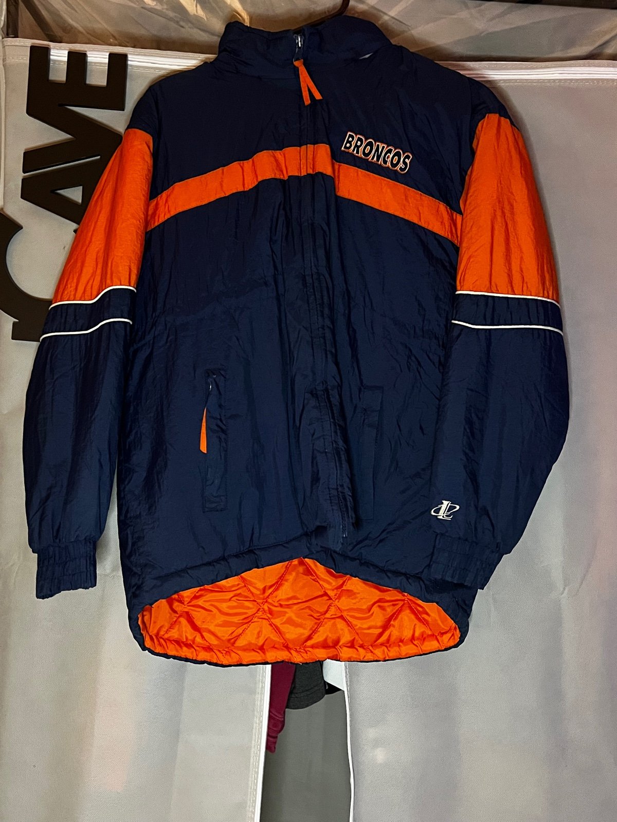 Vintage . NFL Denver Broncos . Puffer Jacket . Good con