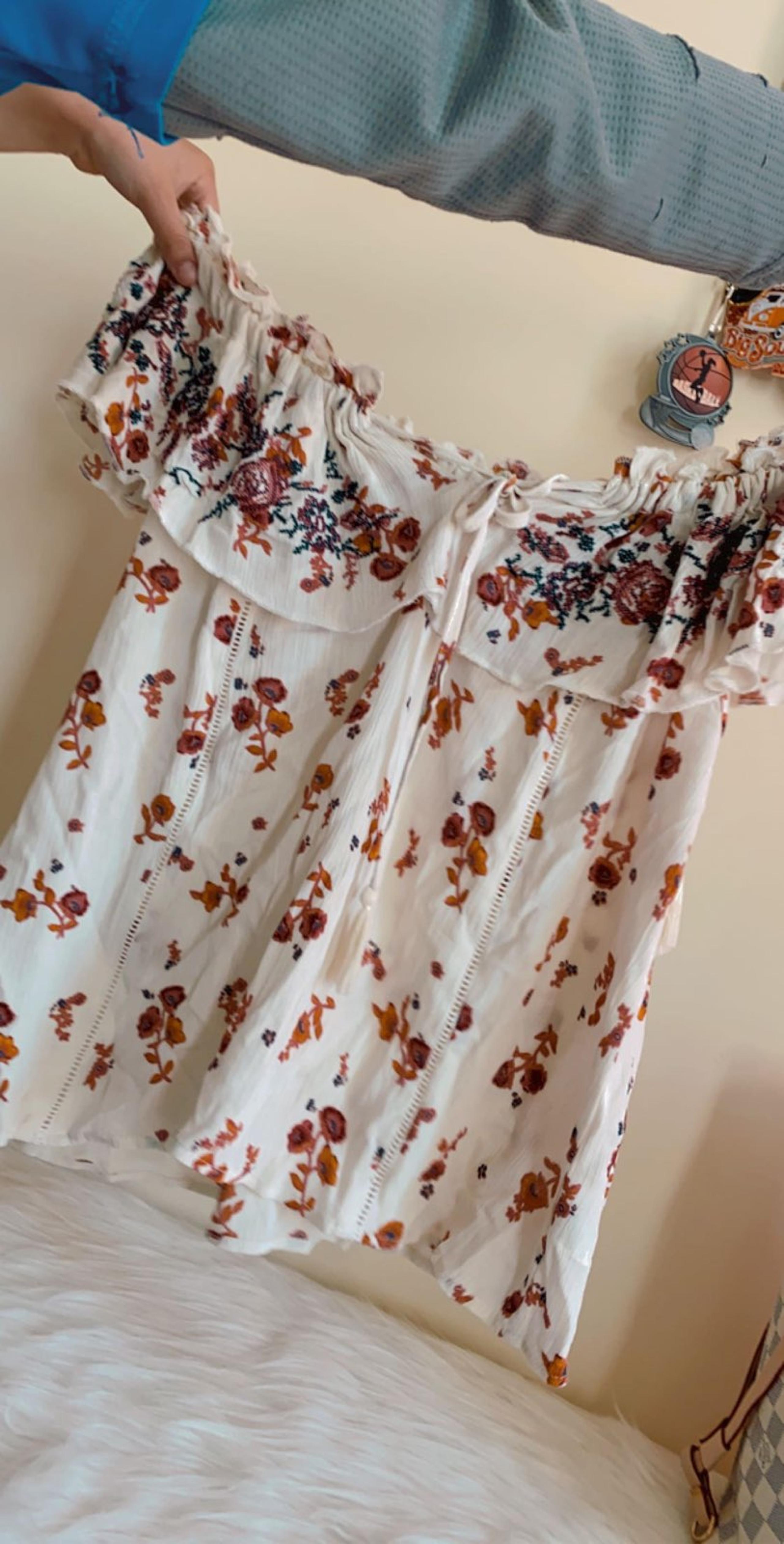 Altard state Floral Off the Shoulder top