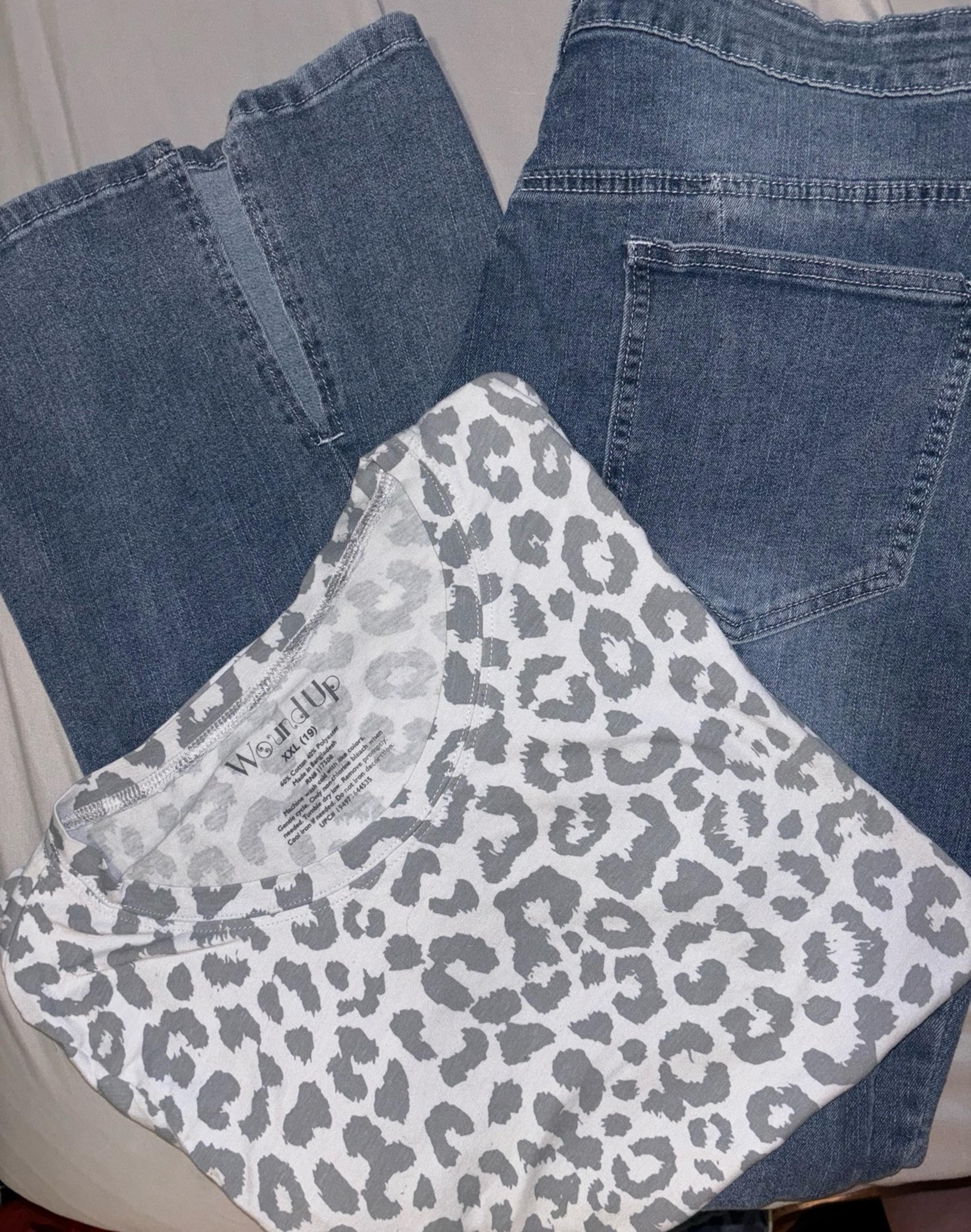 Women’s size 18 denim jeans & grey leopard print t-shirt XXL (19) Outfit