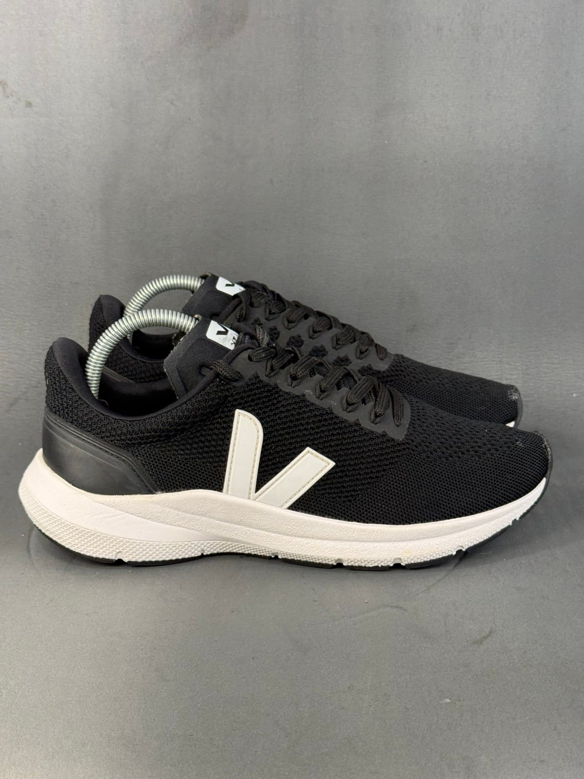 VEJA MARLIN V-KNIT LOW-TOP SNEAKER shoes women size 8.5