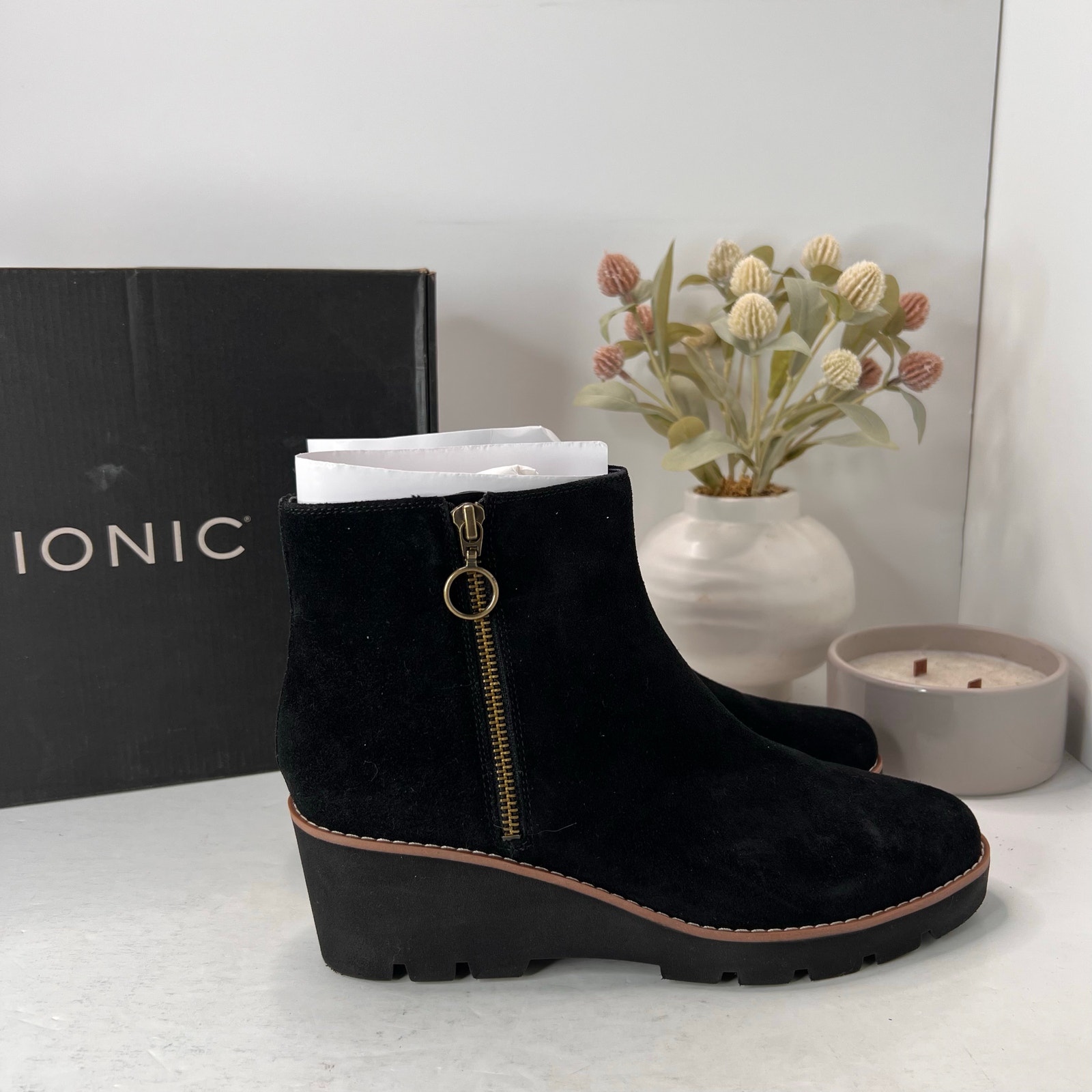 Vionic Hazal Wedge Ankle Boots Zip Up Black Suede Arch Support Women 9.5 NWDFLAW